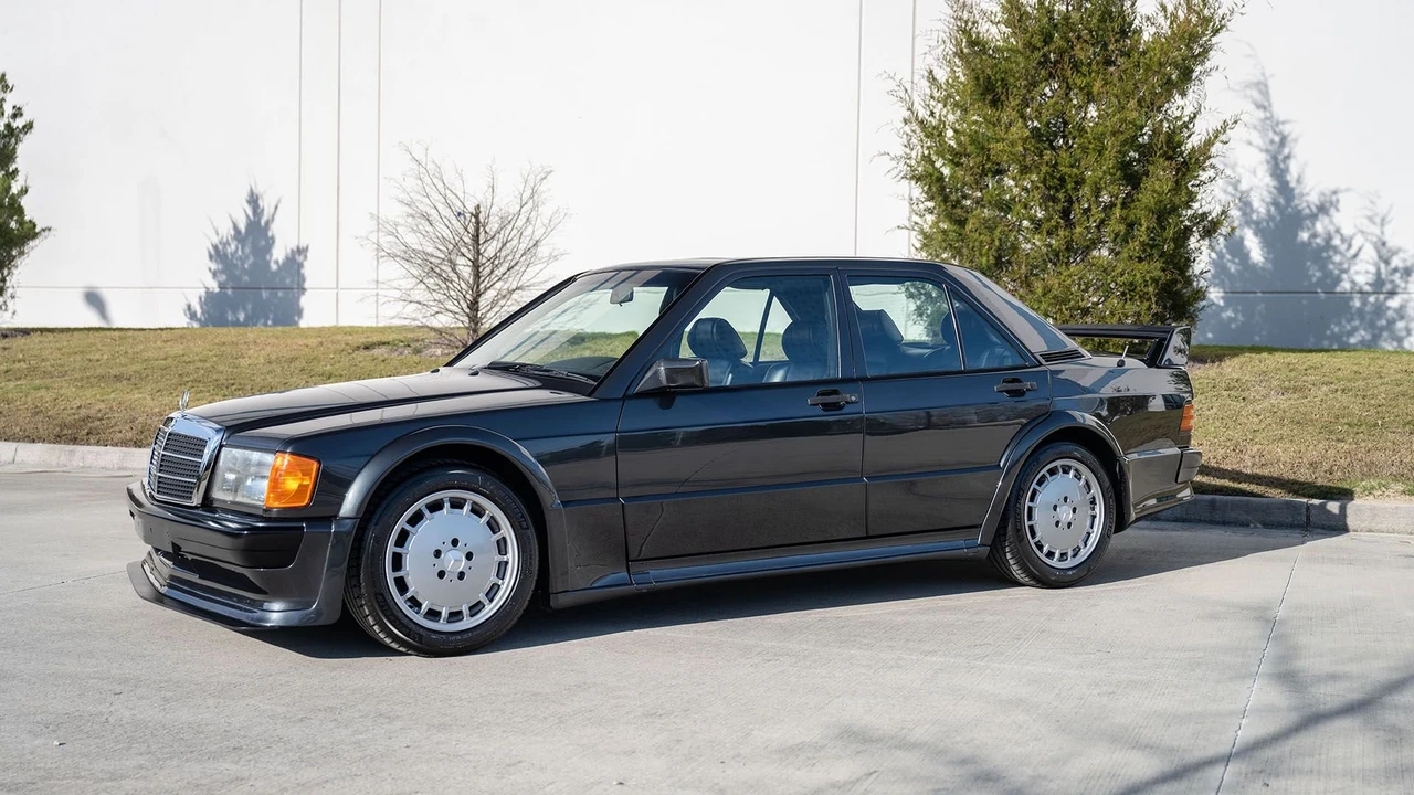 1989 Mercedes-Benz 190E 2.5-16 Evolution - Image 2 of 31