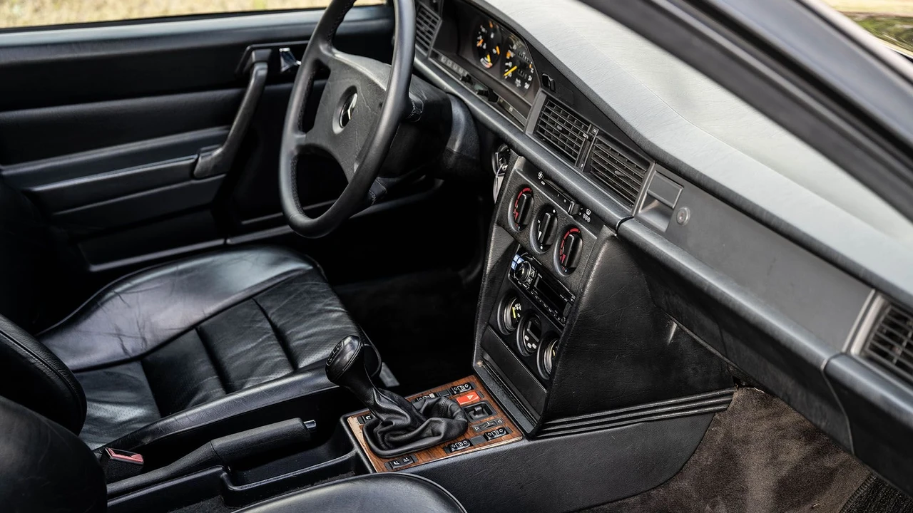 1989 Mercedes-Benz 190E 2.5-16 Evolution - Image 31 of 31