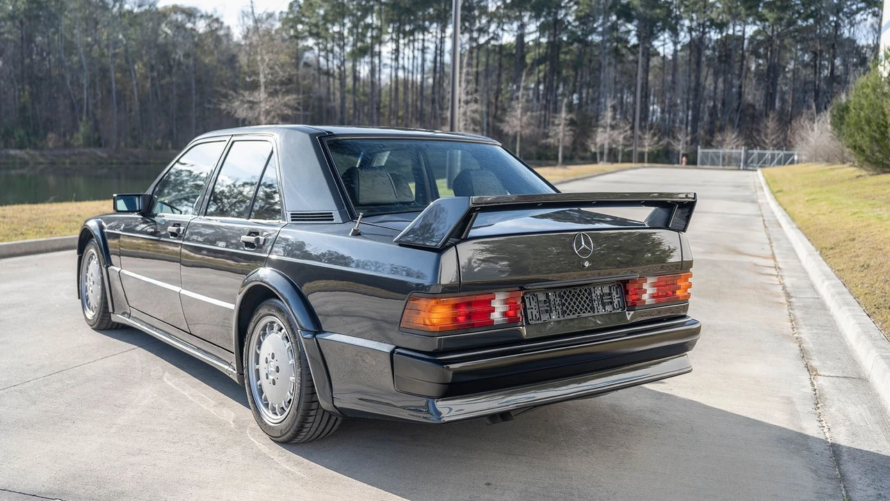 1989 Mercedes-Benz 190E 2.5-16 Evolution - Image 10 of 31