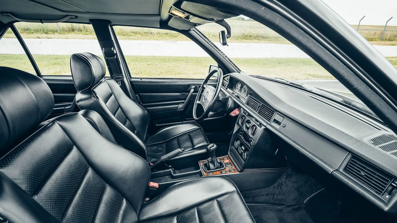 1989 Mercedes-Benz 190E 2.5-16 Evolution - Image 20 of 28