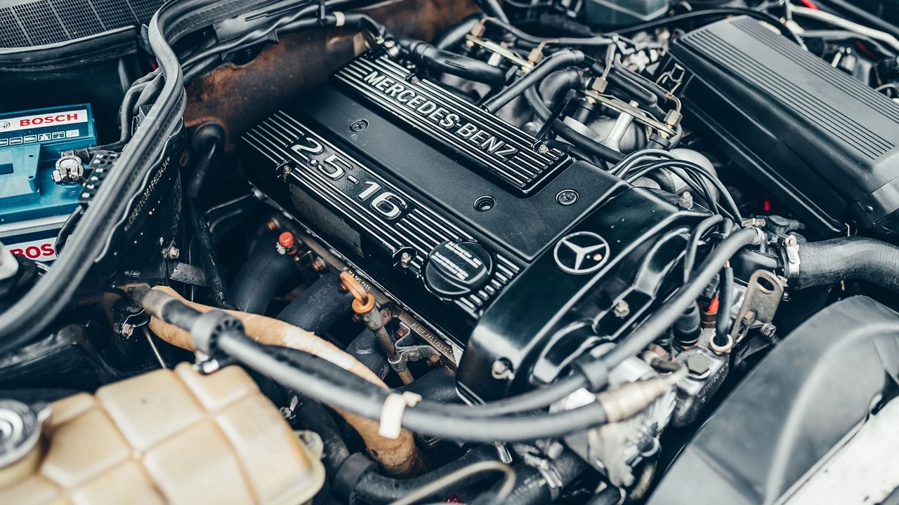 1989 Mercedes-Benz 190E 2.5-16 Evolution - Image 27 of 28