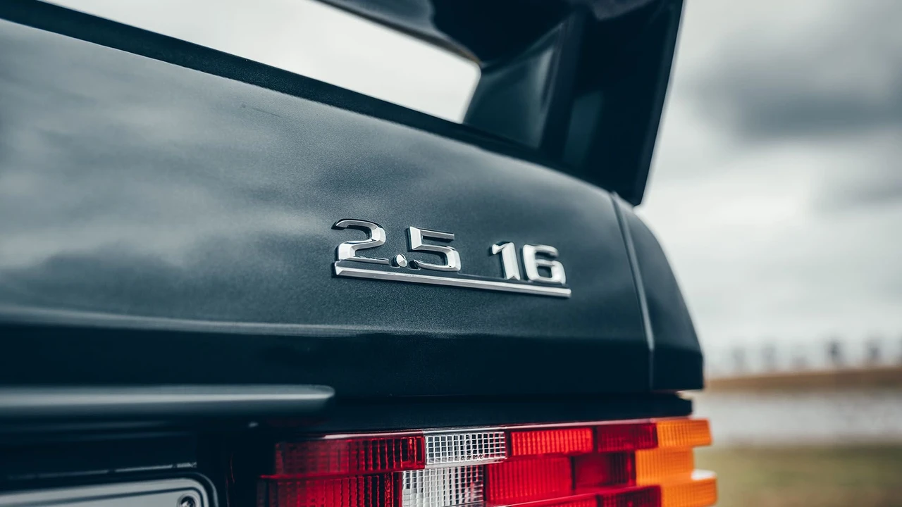 1989 Mercedes-Benz 190E 2.5-16 Evolution - Image 19 of 28