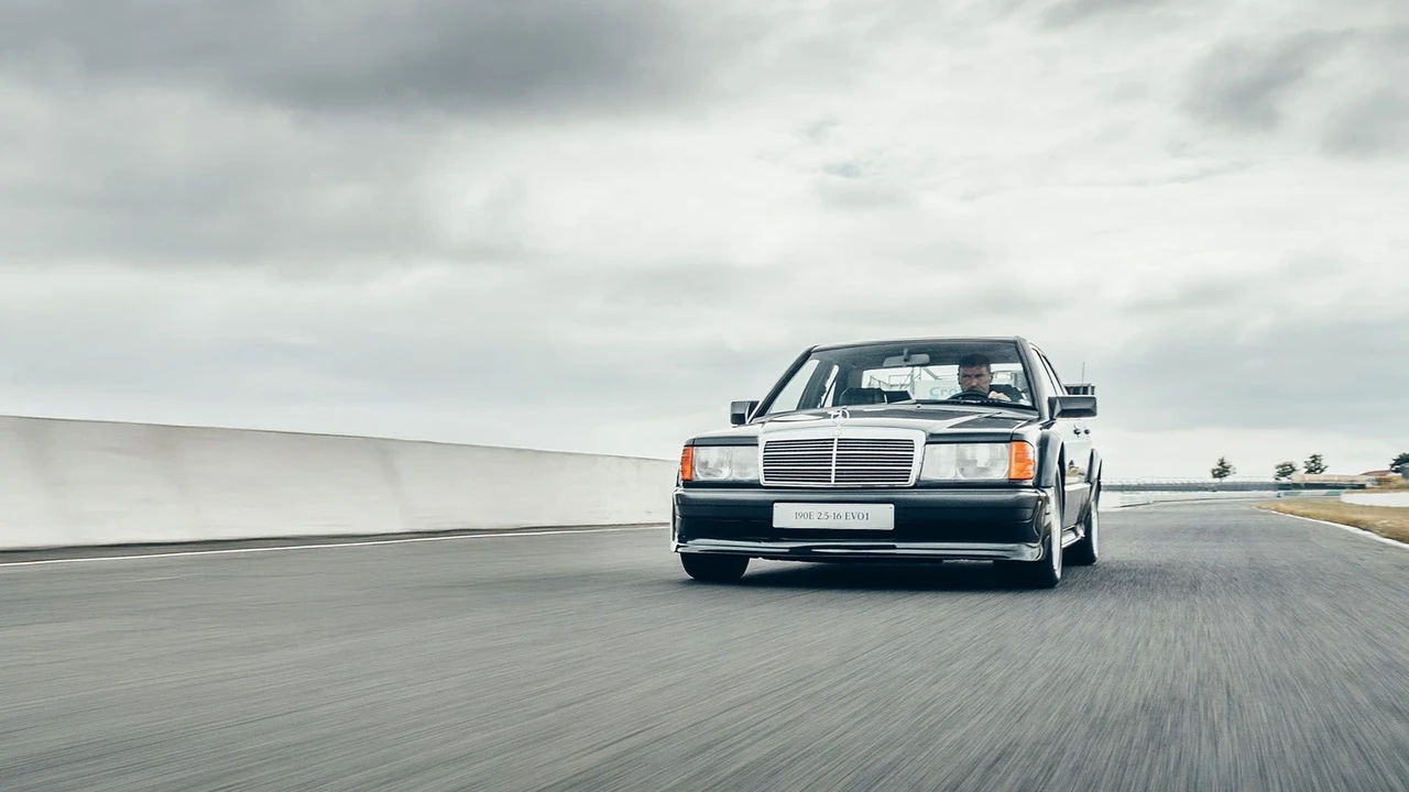1989 Mercedes-Benz 190E 2.5-16 Evolution - Image 7 of 28