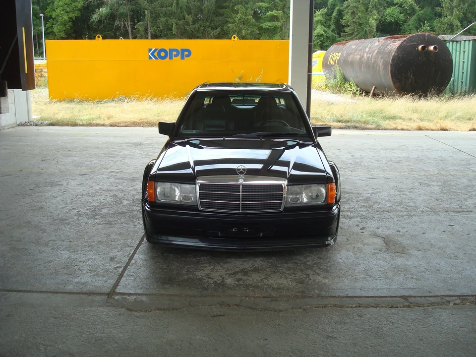 1989 Mercedes-Benz 190E 2.5-16 Evolution - Image 5 of 18