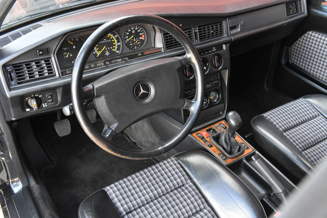 1989 Mercedes-Benz 190E 2.5-16 Evolution - Image 4 of 31