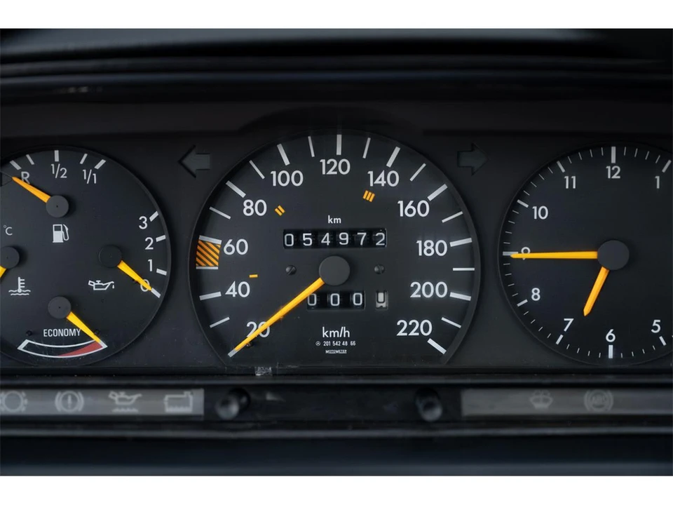 1989 Mercedes-Benz SL-Class - Image 8 of 10