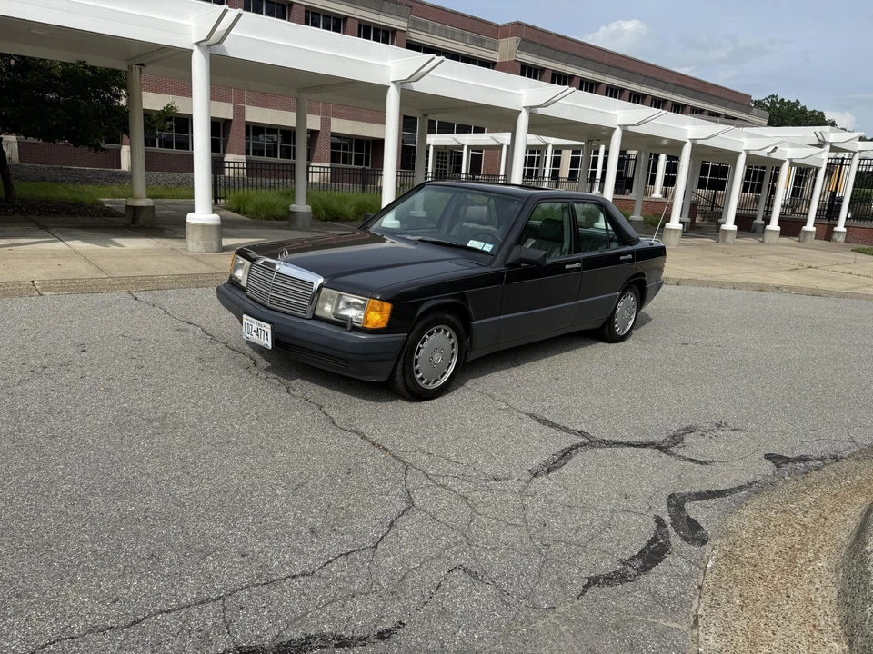 1989 Mercedes-Benz W201 190 - Image 2 of 31