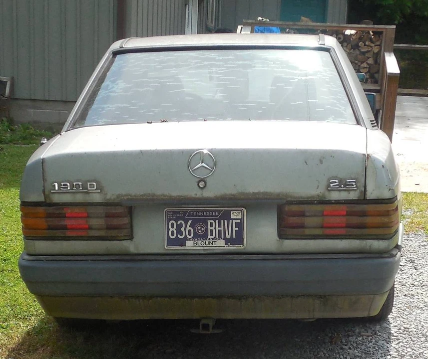 1989 Mercedes-Benz 190E - Image 5 of 24