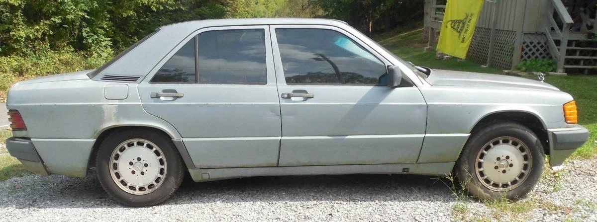 1989 Mercedes-Benz 190E - Image 6 of 24
