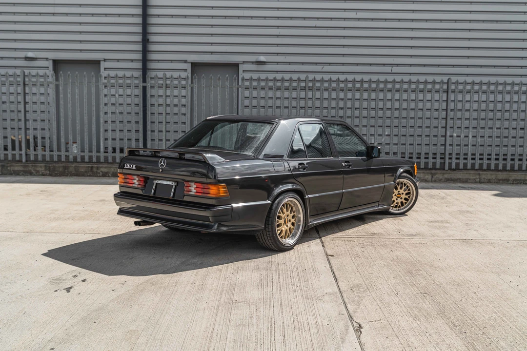 1989 Mercedes-Benz 190E 2.3-16 & 2.5-16 - Image 5 of 31