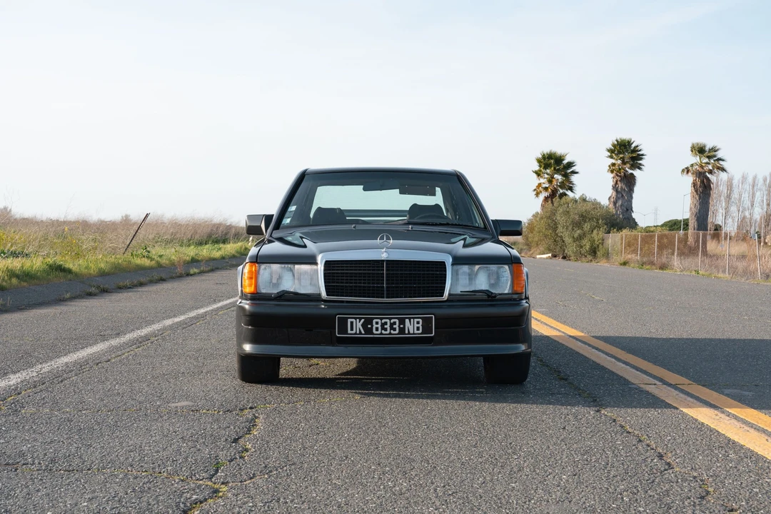 1989 Mercedes-Benz 190E 2.3-16 & 2.5-16 - Image 4 of 31