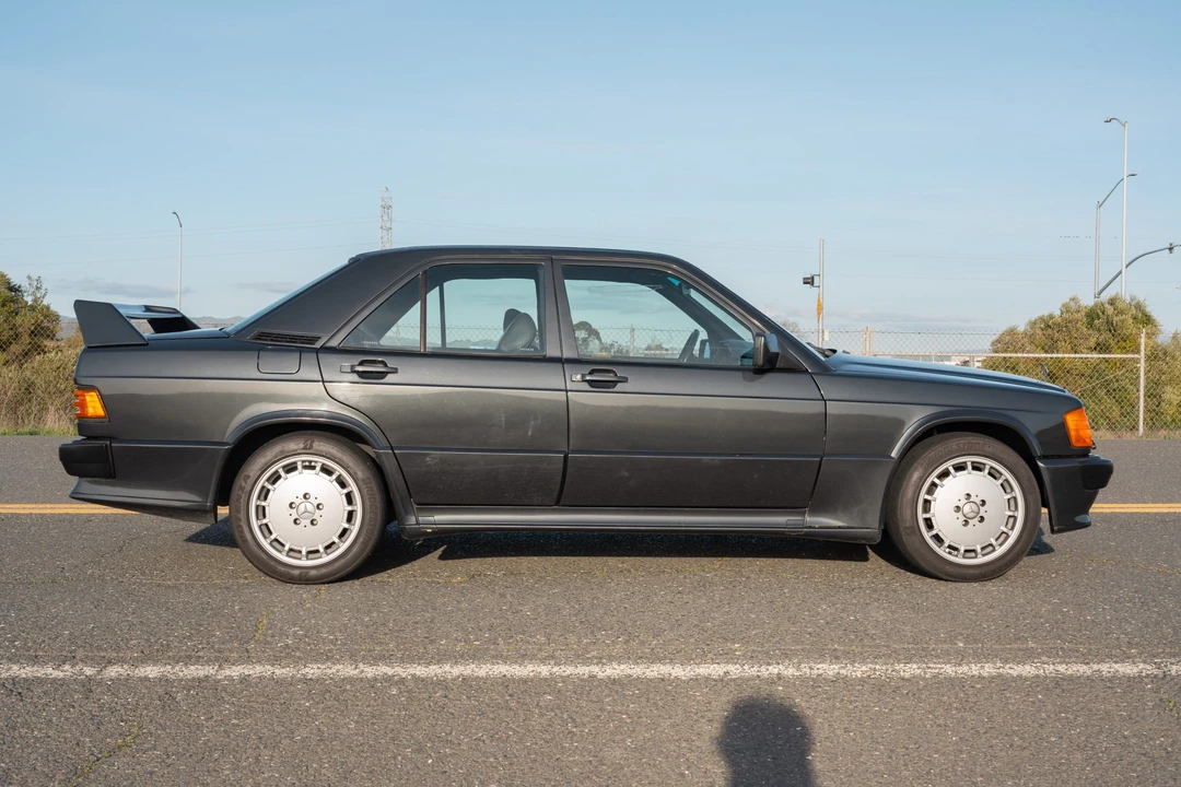 1989 Mercedes-Benz 190E 2.3-16 & 2.5-16 - Image 22 of 31