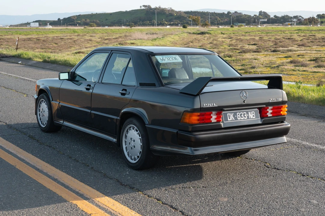 1989 Mercedes-Benz 190E 2.3-16 & 2.5-16 - Image 15 of 31