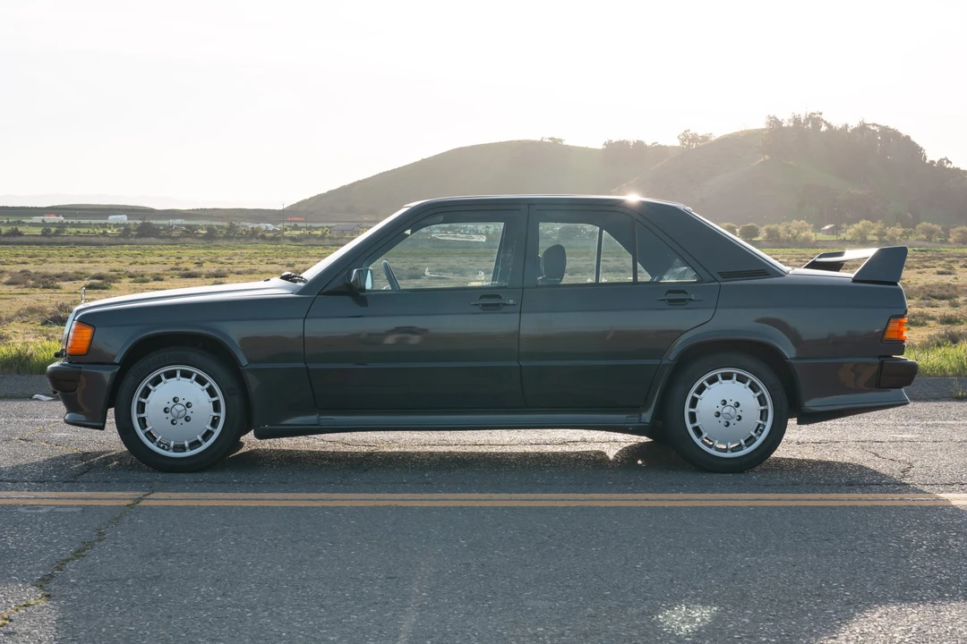 1989 Mercedes-Benz 190E 2.3-16 & 2.5-16 - Image 13 of 31