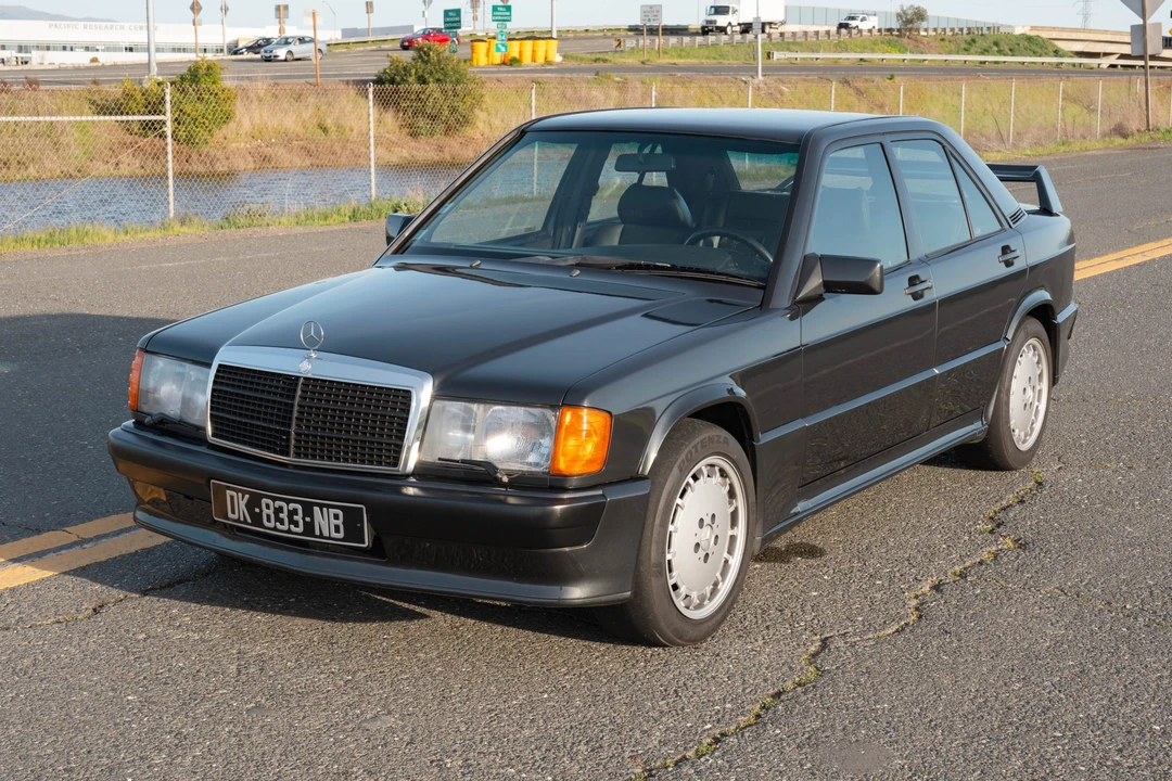 1989 Mercedes-Benz 190E 2.3-16 & 2.5-16 - Image 25 of 31