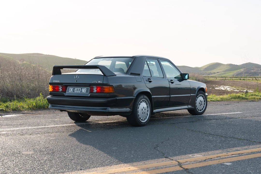1989 Mercedes-Benz 190E 2.3-16 & 2.5-16 - Image 31 of 31