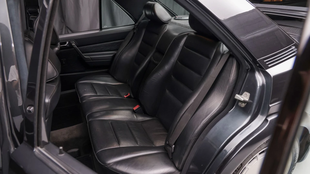 1989 Mercedes-Benz 190E 2.5-16 Evolution - Image 14 of 31