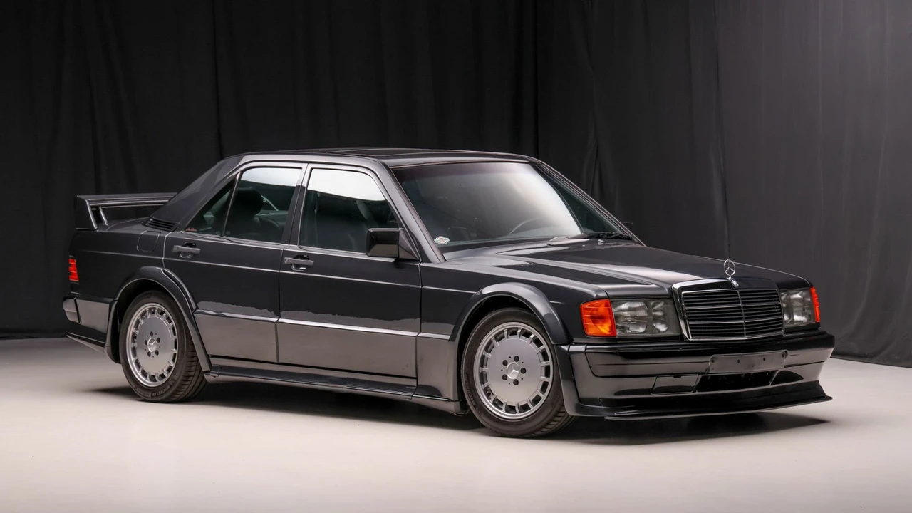 1989 Mercedes-Benz 190E 2.5-16 Evolution - Image 8 of 31