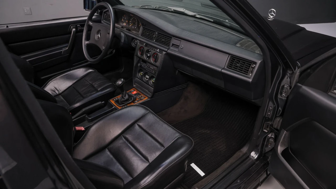 1989 Mercedes-Benz 190E 2.5-16 Evolution - Image 12 of 31