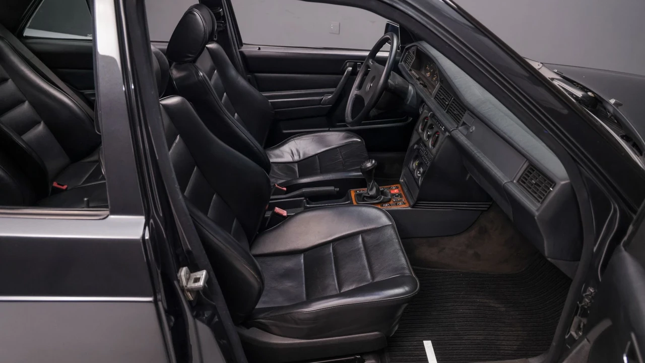 1989 Mercedes-Benz 190E 2.5-16 Evolution - Image 16 of 31
