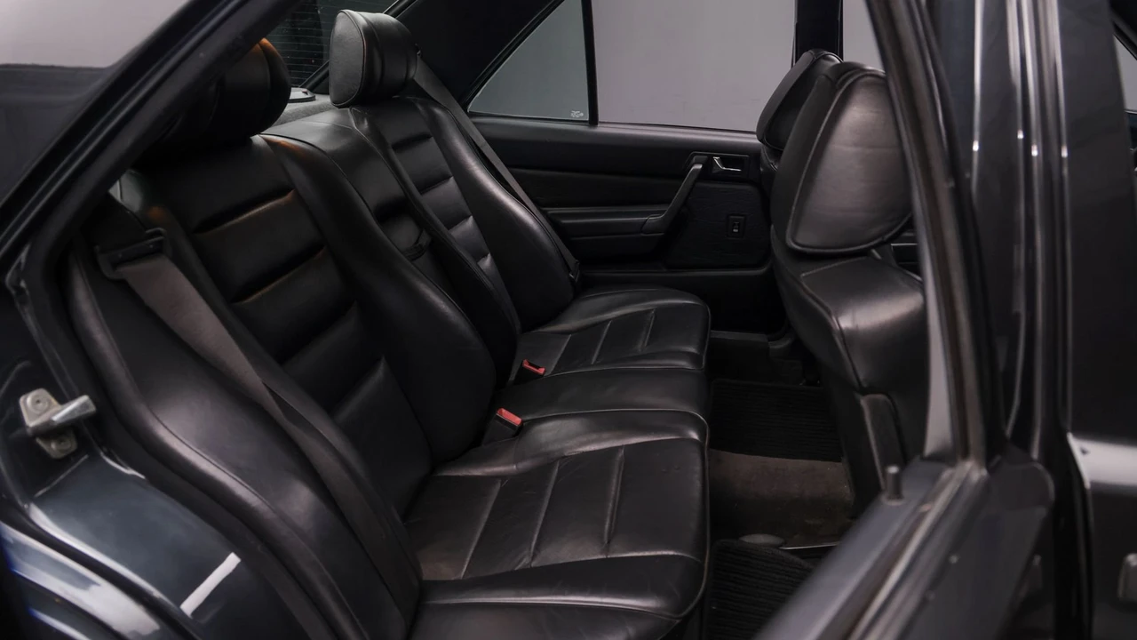 1989 Mercedes-Benz 190E 2.5-16 Evolution - Image 18 of 31