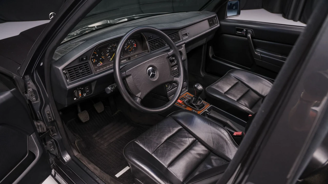 1989 Mercedes-Benz 190E 2.5-16 Evolution - Image 7 of 31