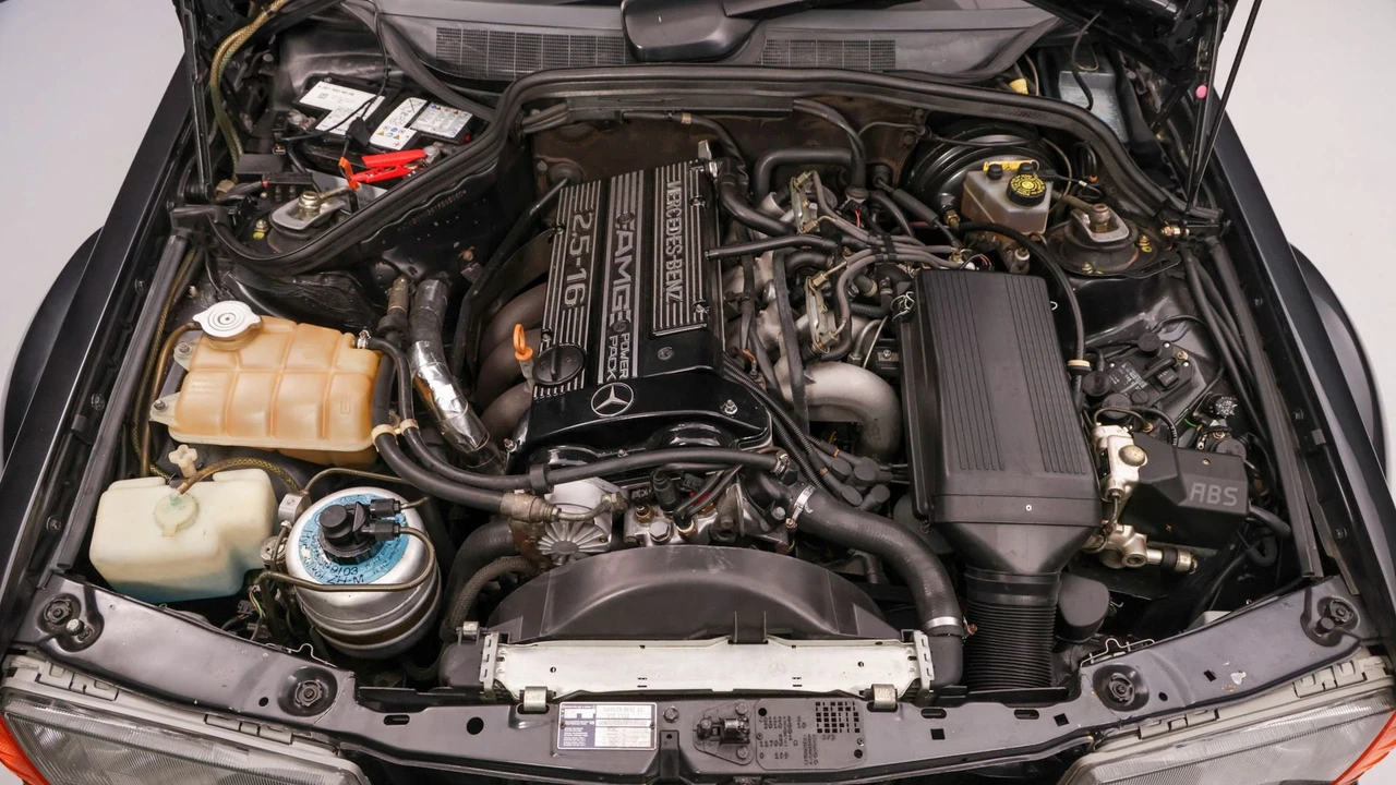 1989 Mercedes-Benz 190E 2.5-16 Evolution - Image 9 of 31