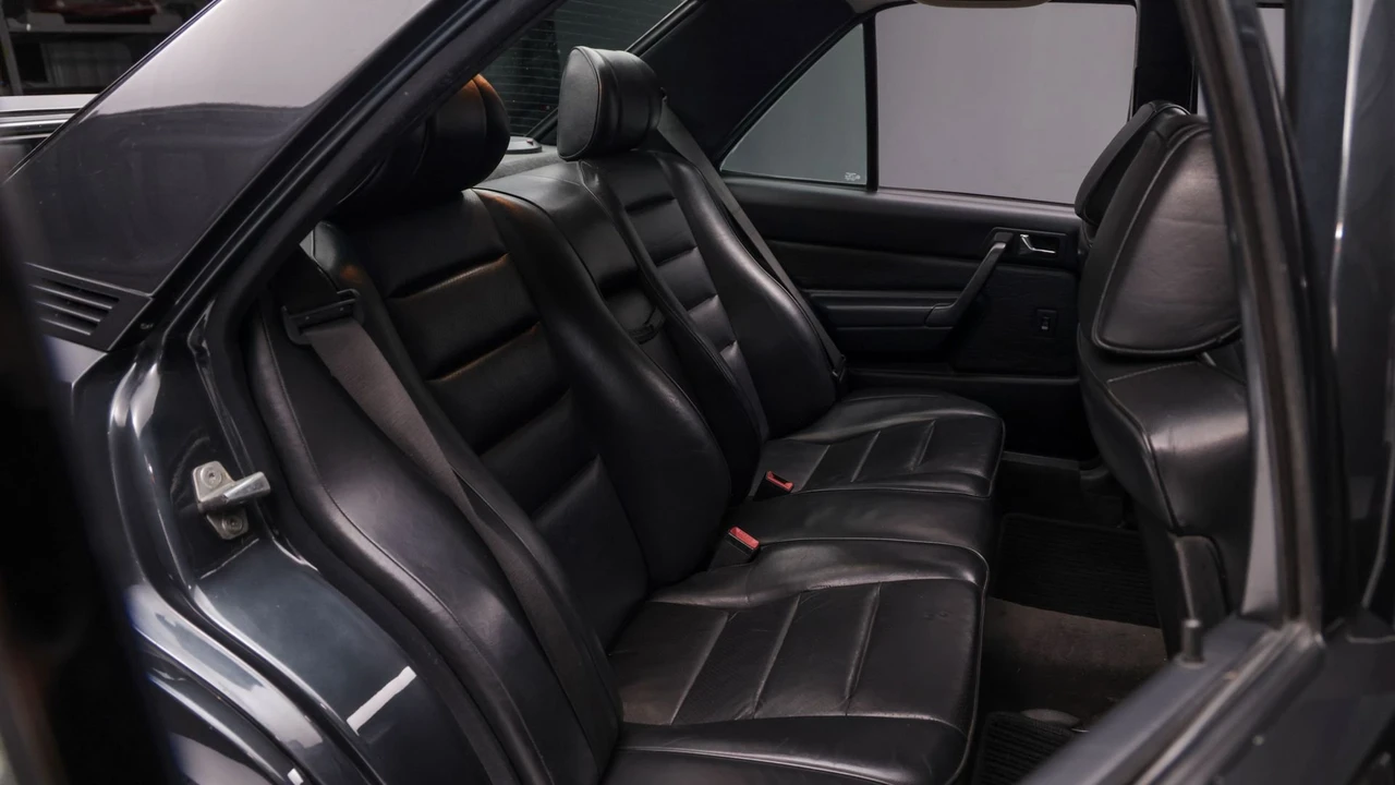 1989 Mercedes-Benz 190E 2.5-16 Evolution - Image 6 of 31