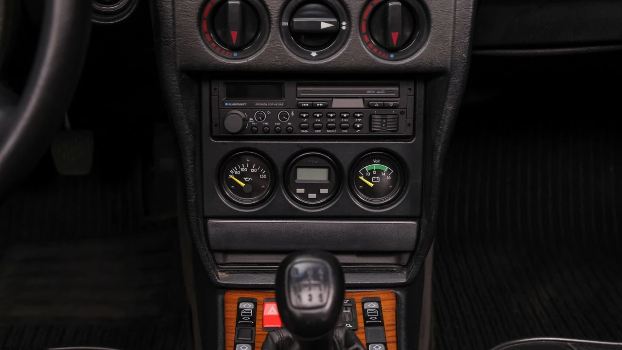 1989 Mercedes-Benz 190E 2.5-16 Evolution - Image 20 of 31