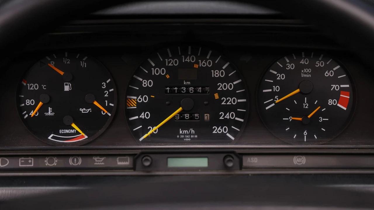 1989 Mercedes-Benz 190E 2.5-16 Evolution - Image 17 of 31