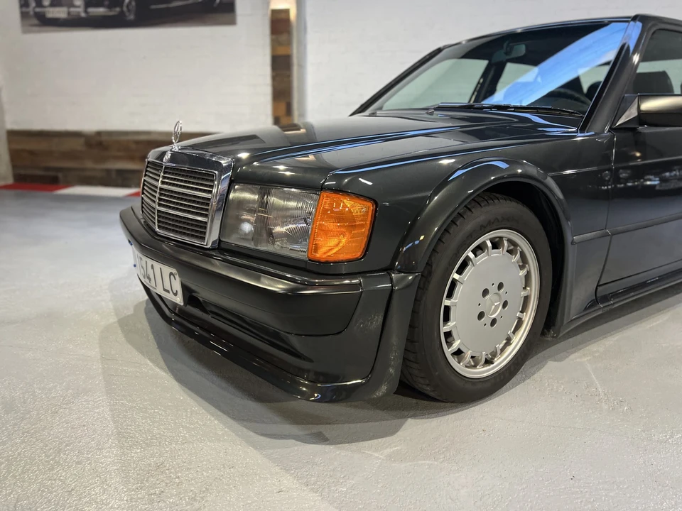 1989 Mercedes-Benz 190E 2.5-16 Evolution - Image 16 of 31