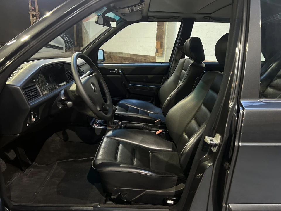 1989 Mercedes-Benz 190E 2.5-16 Evolution - Image 25 of 31