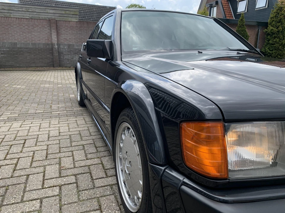 1989 Mercedes-Benz 190E 2.5-16 Evolution - Image 26 of 31