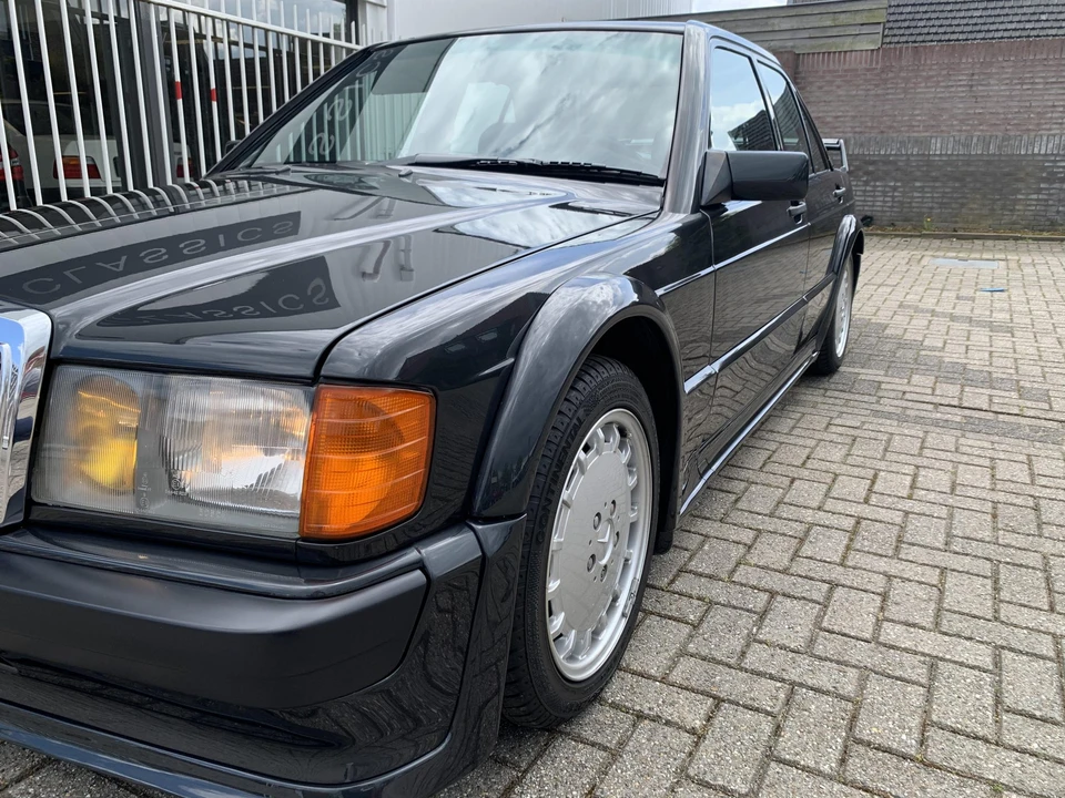 1989 Mercedes-Benz 190E 2.5-16 Evolution - Image 27 of 31
