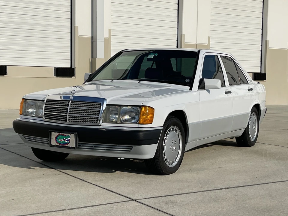 1989 Mercedes-Benz 190E - Image 2 of 31