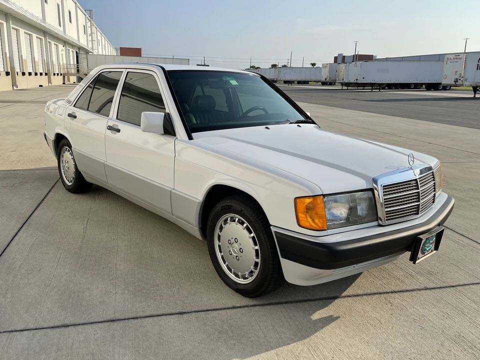 1989 Mercedes-Benz 190E - Image 8 of 31