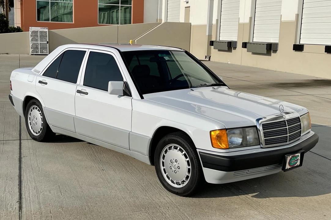 1989 Mercedes-Benz 190E - Image 7 of 31