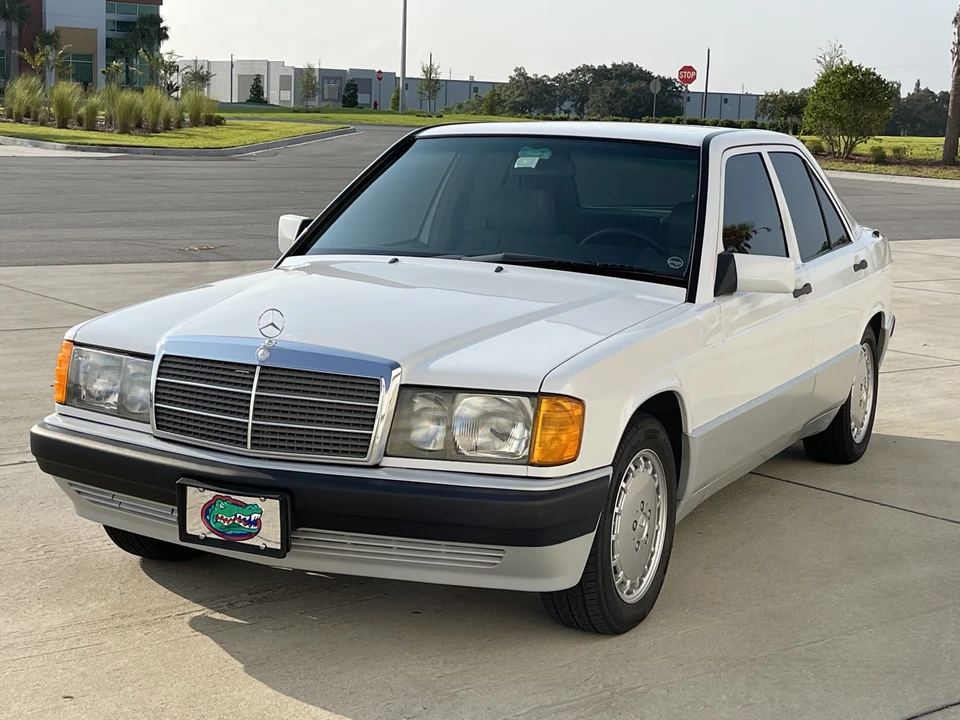 1989 Mercedes-Benz 190E - Image 4 of 31