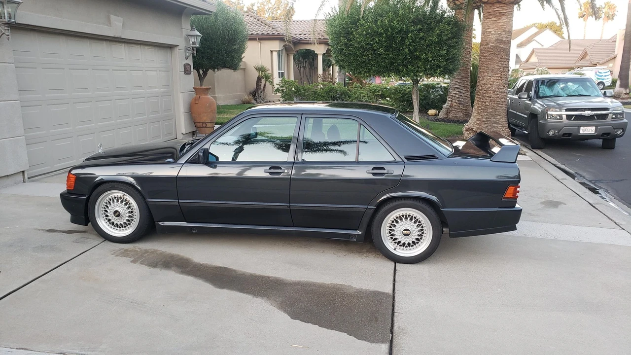 1989 Mercedes-Benz 190E - Image 9 of 31
