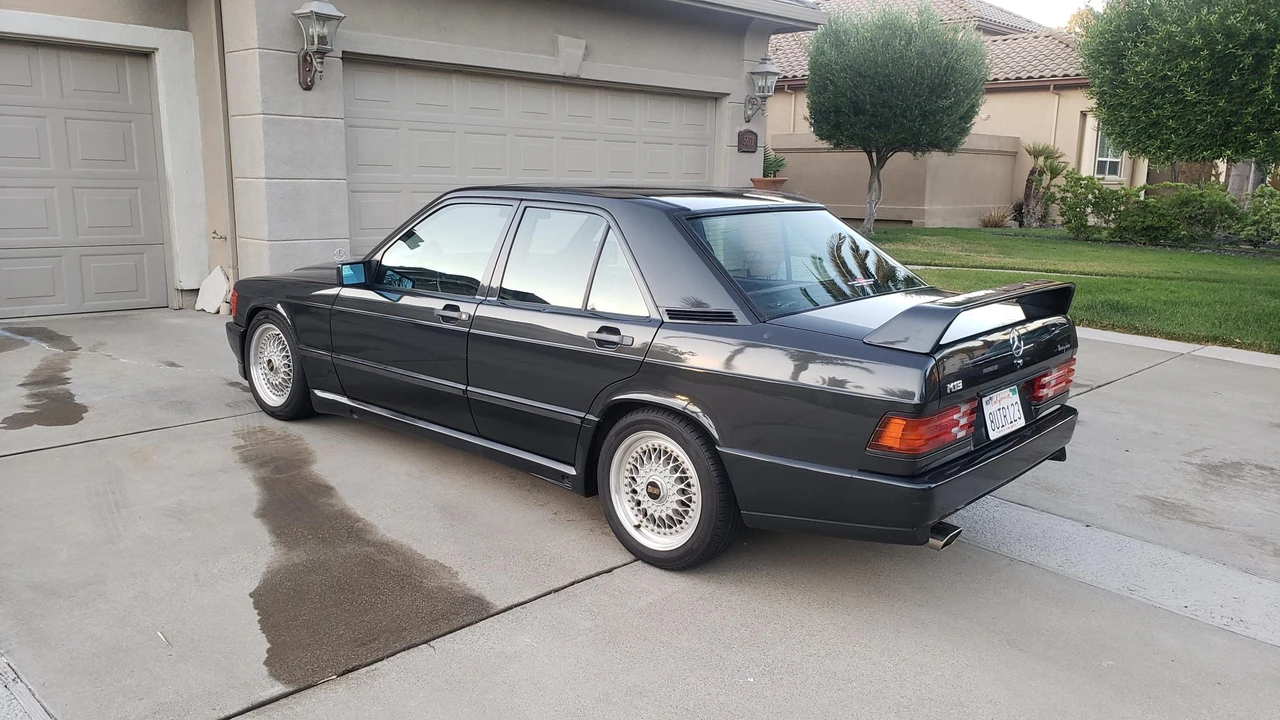 1989 Mercedes-Benz 190E - Image 10 of 31
