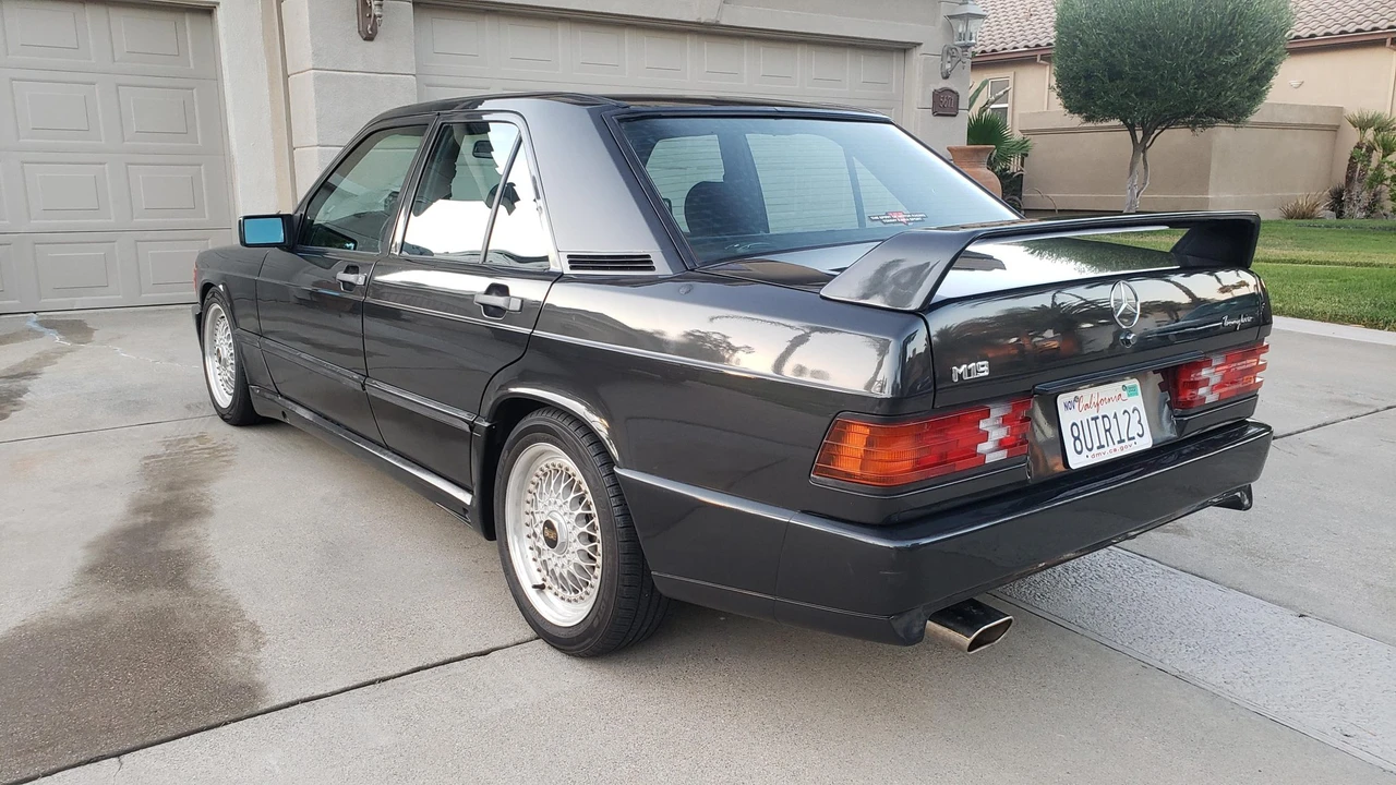 1989 Mercedes-Benz 190E - Image 11 of 31