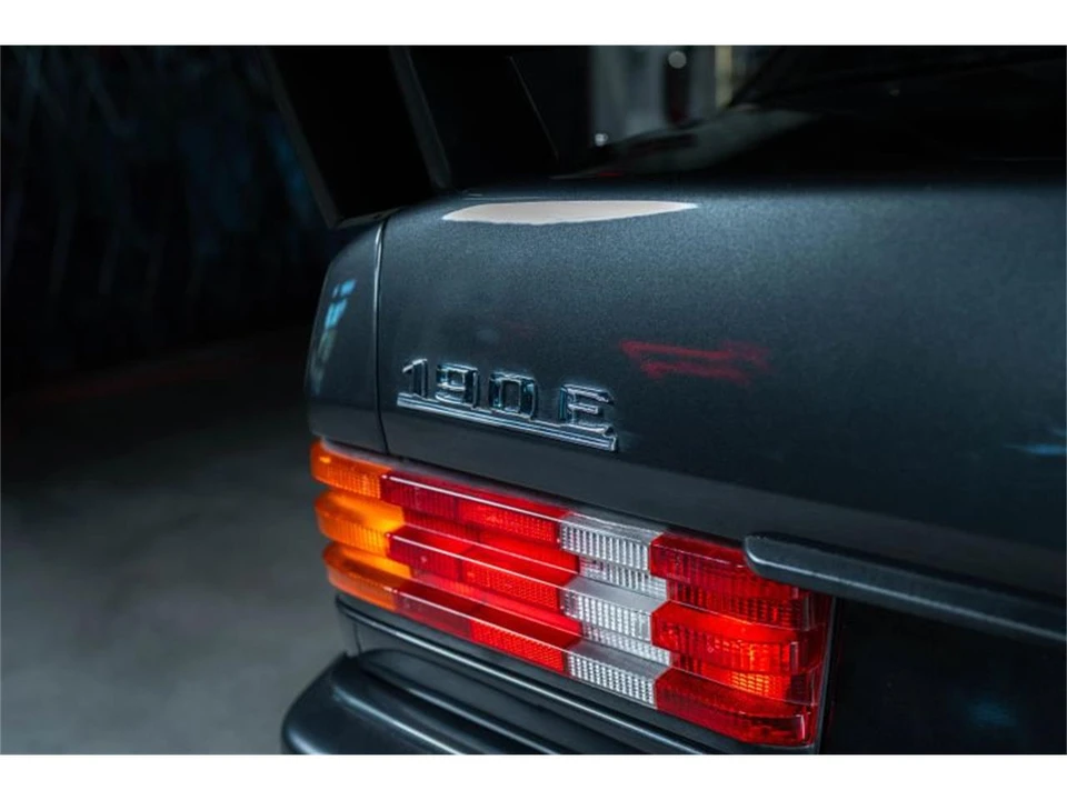 1989 Mercedes-Benz 190E - Image 13 of 31