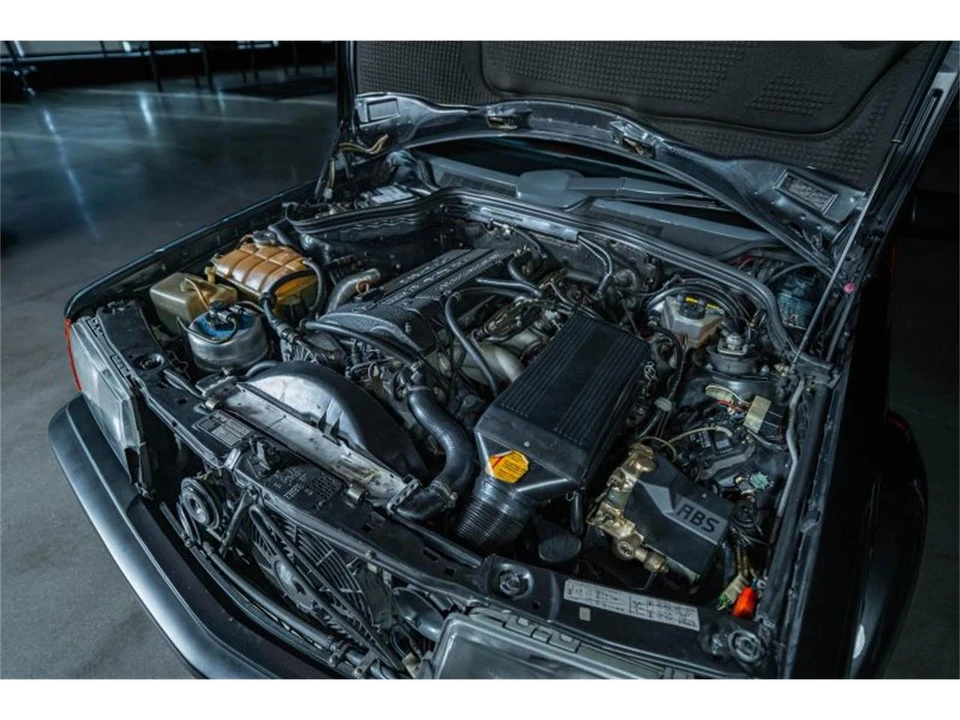 1989 Mercedes-Benz 190E - Image 25 of 31