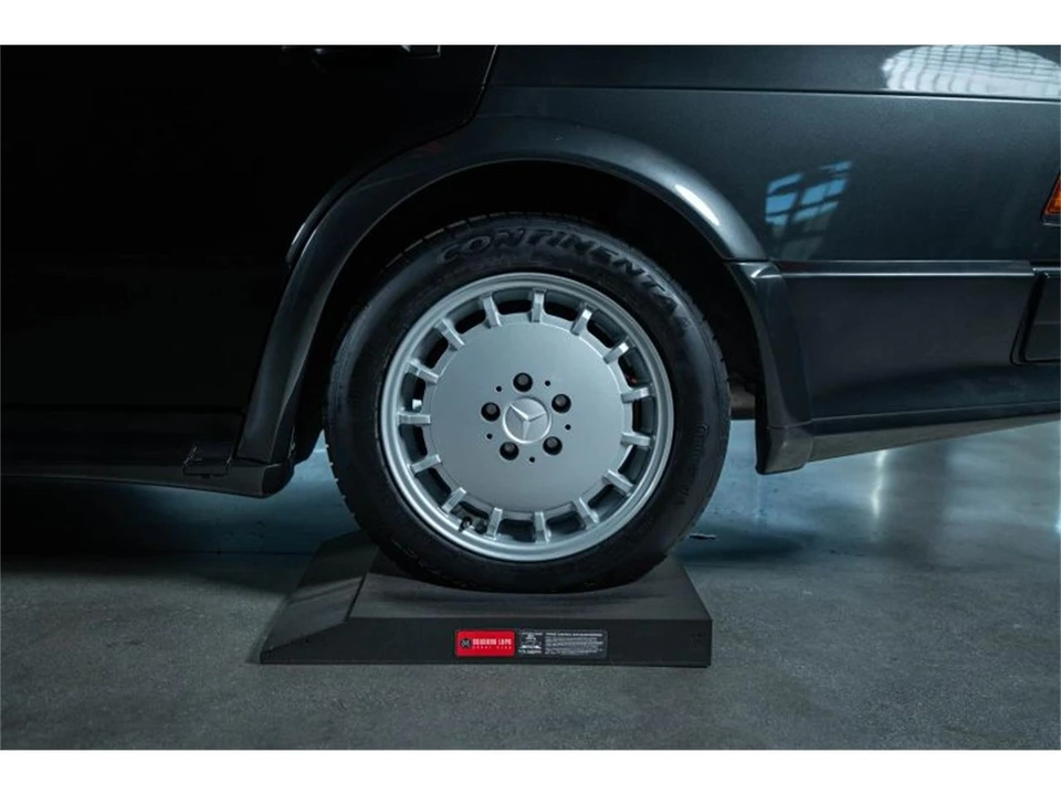 1989 Mercedes-Benz 190E - Image 6 of 31