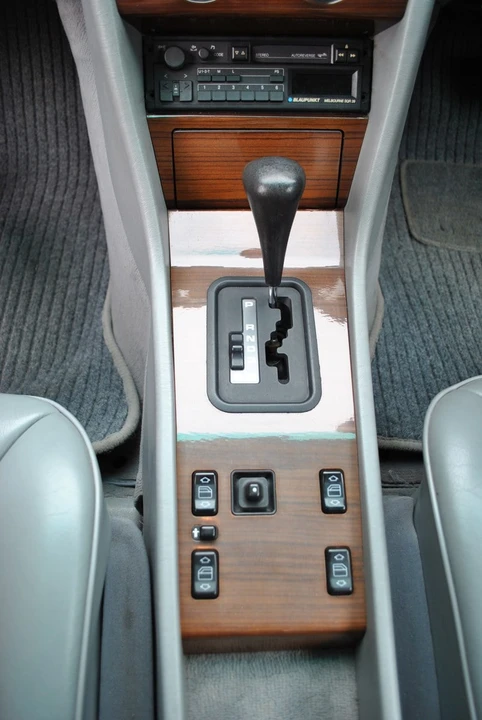 1989 Mercedes-Benz W124 E-Class - Image 24 of 30