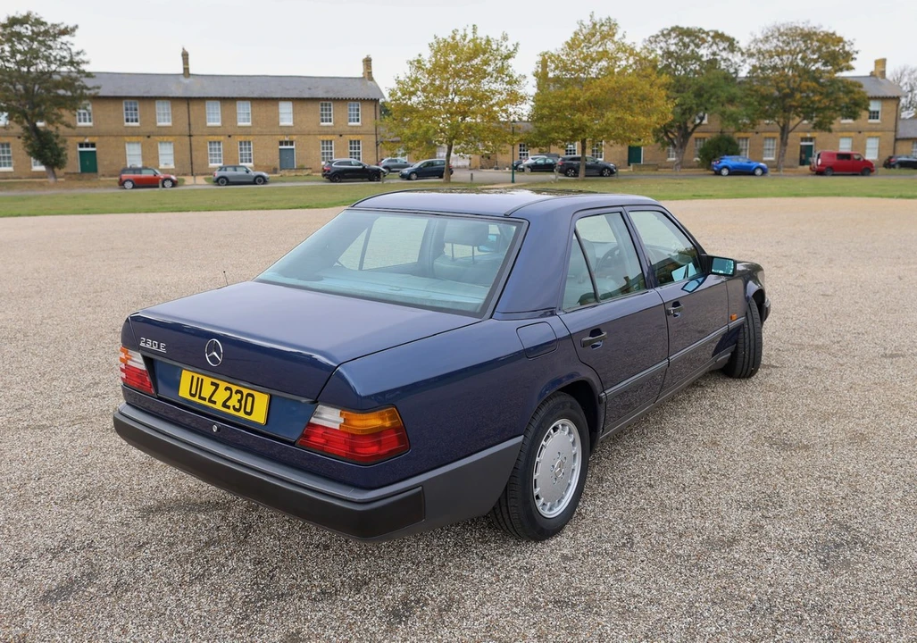 1989 Mercedes-Benz W124 E-Class - Image 25 of 30