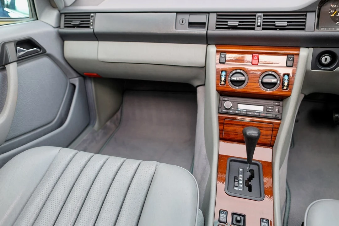 1989 Mercedes-Benz W124 E-Class - Image 5 of 30