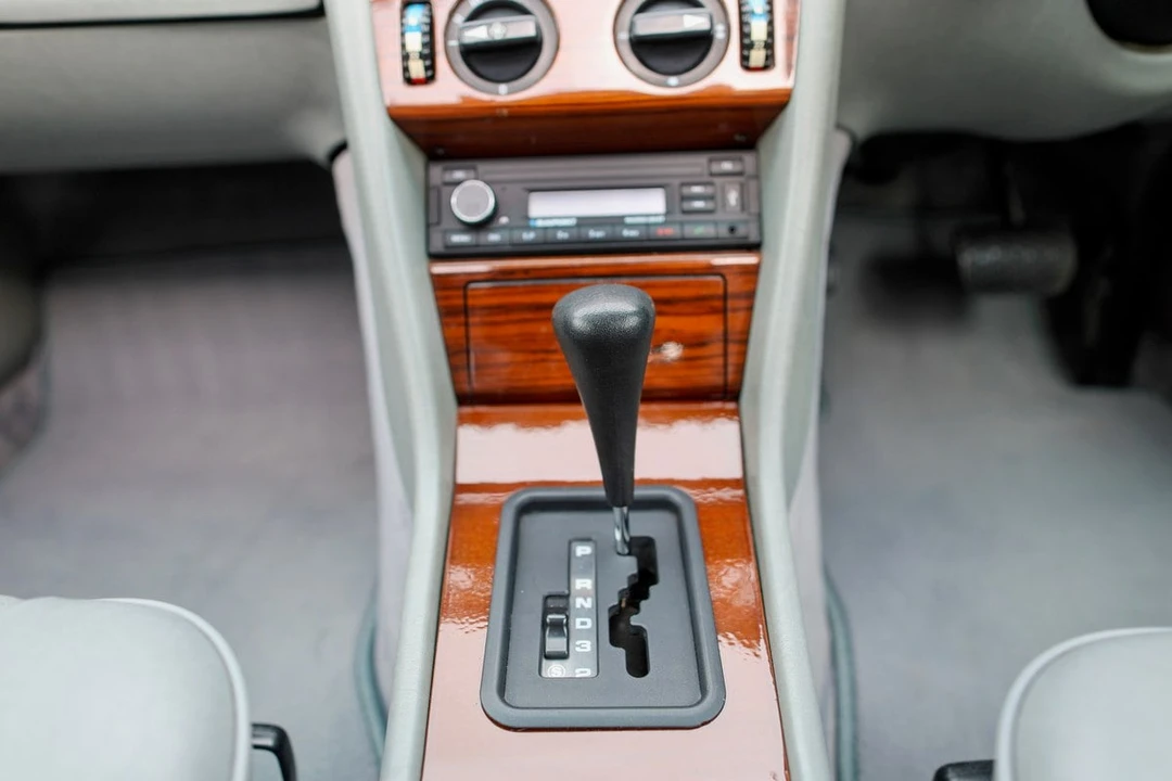 1989 Mercedes-Benz W124 E-Class - Image 24 of 30