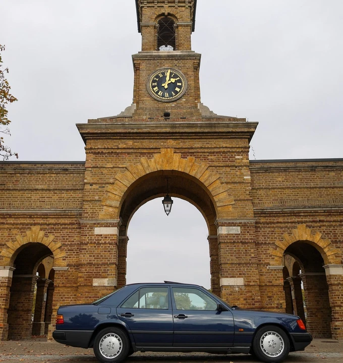 1989 Mercedes-Benz W124 E-Class - Image 9 of 30