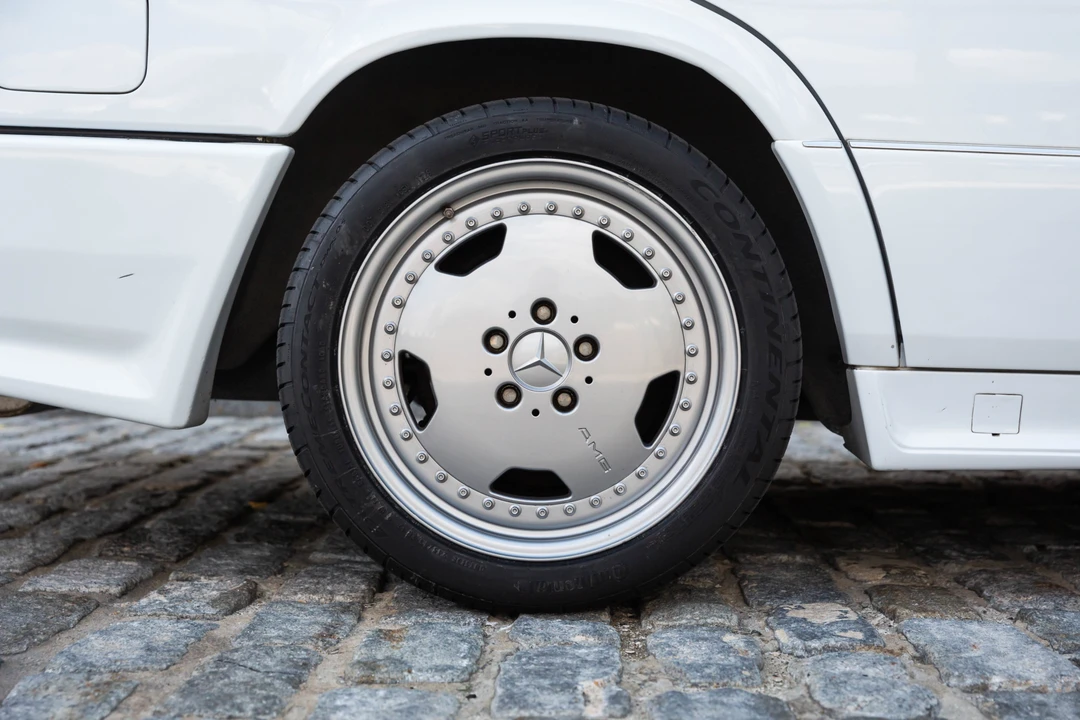 1989 Mercedes-Benz W124 E-Class - Image 25 of 31